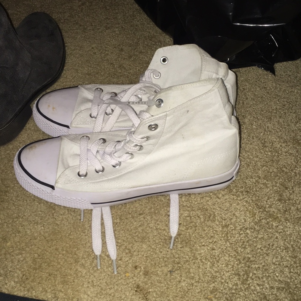 Women’s high top!